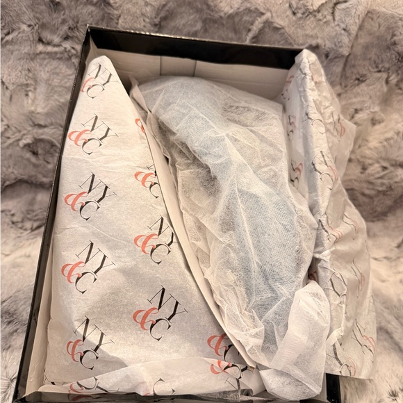 Elegant Blue Denim NY and Company Women's High Heels with Crystal Embellishment - Picture 3 of 12